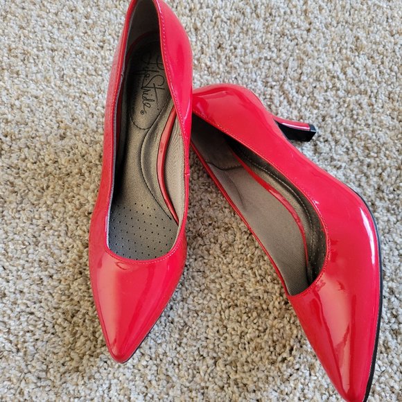 Shoes - Red Kitten Heel